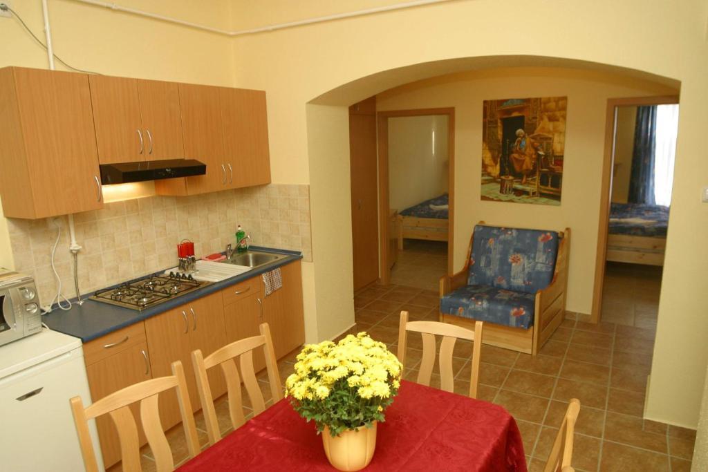 Afrodite Apartmanok Eger Rom bilde